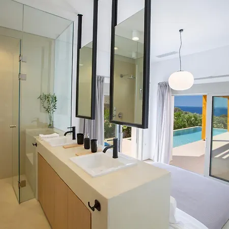 Elyane ヴァシリキ